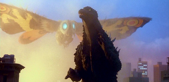 GMMG-Mothra_Appears_Behind_Godzilla